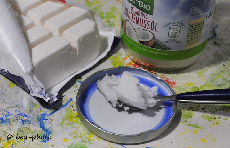 Die Kokosnuss ist eine vielseite Frucht aus den Tropen. Ihr Öl ist gesund, ihr Felisch lecker, ihre Fasern nützlich.